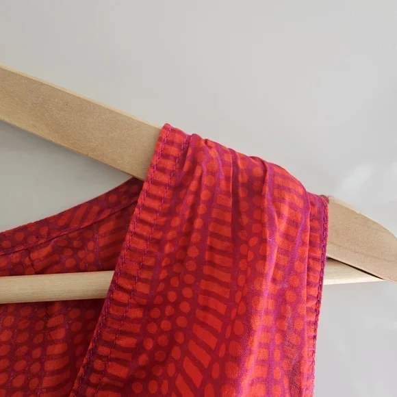 Tory Burch Semi sheer Sleeveless Red And Purple Patterned Blouse, Size Large - Picture 3 of 14